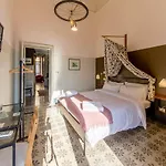 Grand Tour Design Self Check-in 4* Catania
