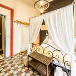 Grand Tour Design Self Check-in Catania