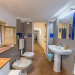 Grand Tour Design Self Check-in Panzió