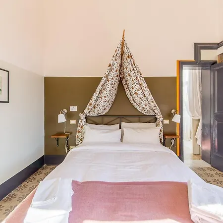 Bed & Breakfast Grand Tour Design Self Check-in 3*