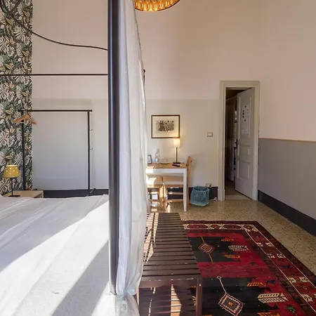 Grand Tour Design Self Check-in Bed & Breakfast 3*