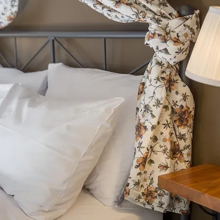 Bed & Breakfast Grand Tour Design Self Check-in