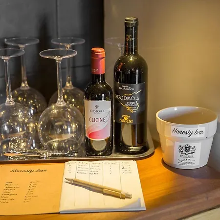 Bed & Breakfast Grand Tour Design Self Check-in 3*